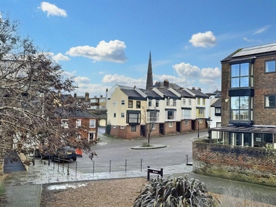 4 bedroom terraced house for sale in Southampton, SO14