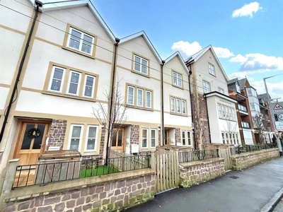 4 bedroom town house for sale in Station Road, Shirehampton, BS11