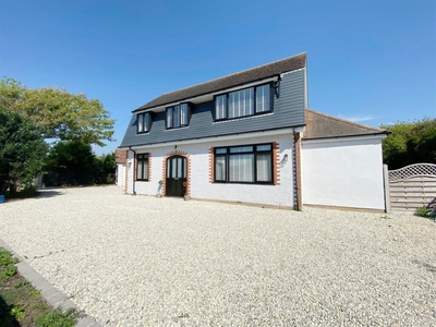 5 bedroom detached house for sale in Barbary Lane, Ferring, BN12
