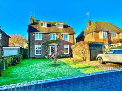 5 bedroom detached house for sale in Upper Kings Drive, Willingdon, Eastbourne, East Sussex, BN20
