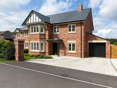 5 Bedroom House Stockport Cheshire East