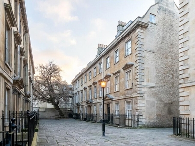 5 bedroom terraced house for sale in North Parade Buildings, Bath, Somerset, BA1
