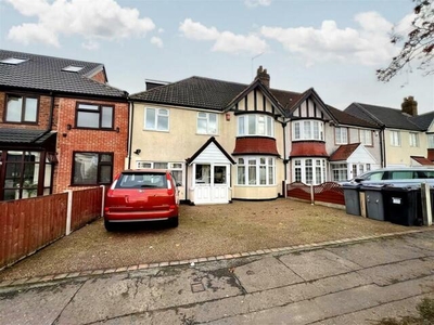 6 Bedroom Semi-detached House For Sale In Perry Barr