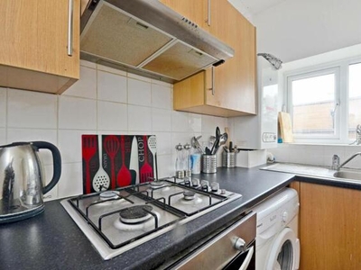 Studio Flat For Rent In Crouch End, London