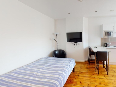 Studio flat for rent in Studio 301, 29A Upper Parliament Street, Nottingham, Nottinghamshire, NG1 2AP, NG1