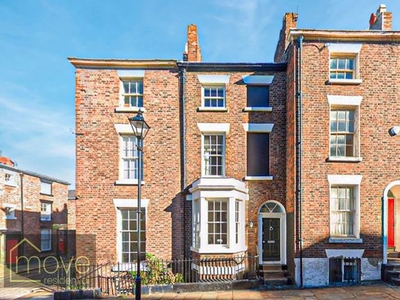 Town house for sale in Mount Street, Georgian Quarter, Liverpool L1
