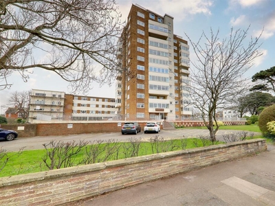 1 bedroom flat for sale in Boundary Road, Worthing, BN11
