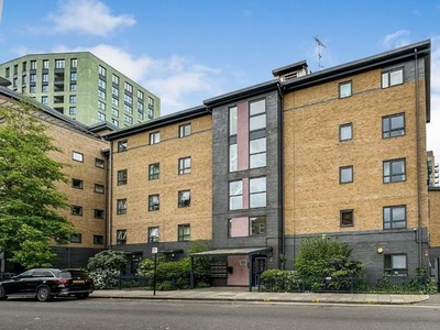 1 bedroom flat to rent Bromley-by-bow, Bow, E3 3NF