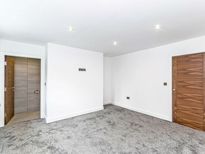 2 bedroom apartment to rent Liverpool, L18 3JF