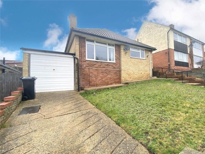 2 bedroom bungalow for sale in Royston Drive, Ipswich, Suffolk, IP2