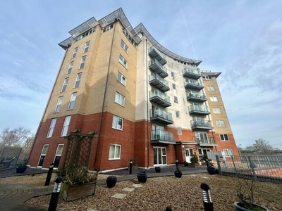 2 bedroom flat for sale in Flat 17, Centrums Court, 2 Pooleys Yard, Ipswich, Suffolk IP2 0AR, IP2