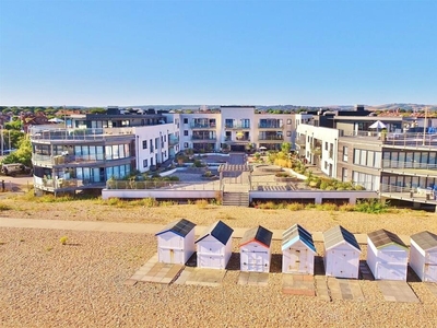 2 bedroom flat for sale in The Waterfront, Goring-by-Sea, Worthing, BN12