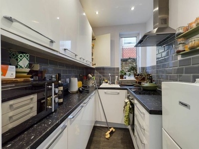 2 bedroom flat to rent East Sussex, BN2 0BQ