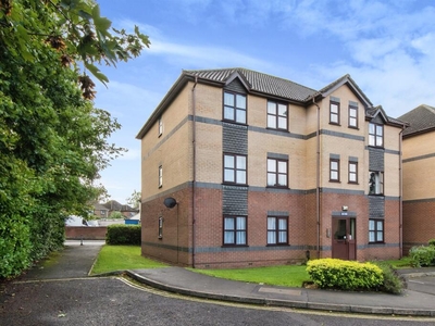 2 bedroom ground floor flat for sale in Briarswood, Southampton, SO16