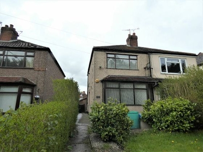 2 bedroom semi-detached house to rent Stoke-on-trent, ST7 4HB