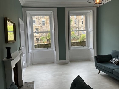 3 bedroom apartment to rent Edinburgh, EH9 1QD