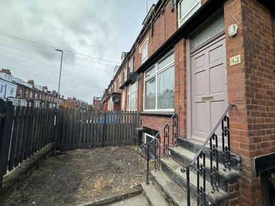 3 bedroom terraced house to rent Leeds, LS9 6AG