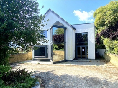 4 bedroom detached house for sale in Borrowdale Avenue, Ipswich, Suffolk, IP4