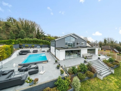 4 bedroom detached house for sale in Contemporary Elegance with Blissful Views - Kits Coty, ME20