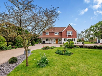 4 bedroom detached house for sale in East Sutton Road, Sutton Valence, Kent, ME17