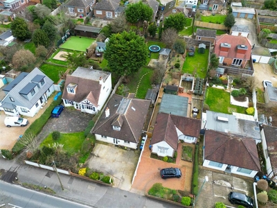 4 bedroom detached house for sale in Findon Road, Worthing, BN14