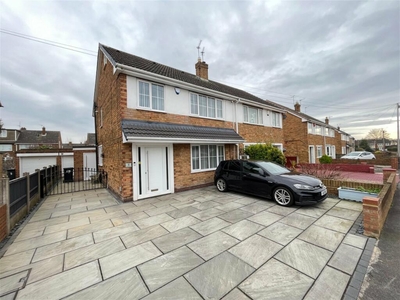 4 bedroom semi-detached house for sale in Linkswood Avenue, Wheatley Hills, DN2