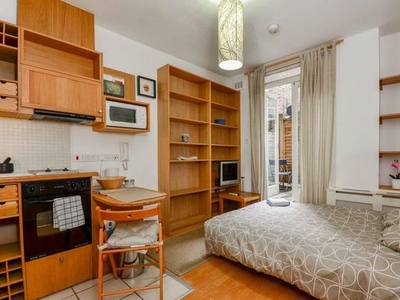Apartment to rent London, W14 9JZ