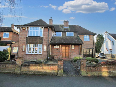 Detached house to rent in Parkside Drive, Watford WD17