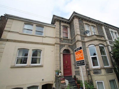 Flat to rent in BPC00694, North Road, St Andrews BS6