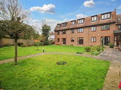 Flat to rent in Mawney Road, Fernleigh Court RM7