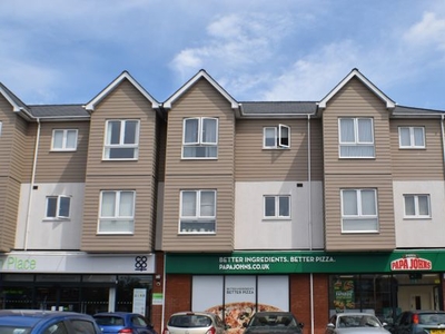 Flat to rent in Paragon Place, Bridgwater TA6