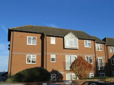 Flat to rent in Wethered Road, Marlow SL7