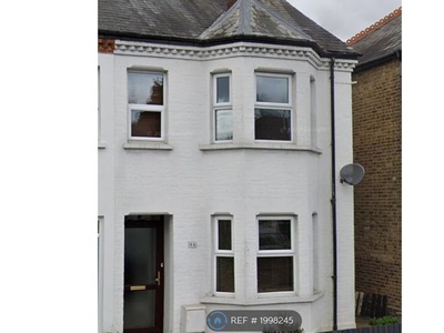Semi-detached house to rent in Hatfield Road, Potters Bar EN6