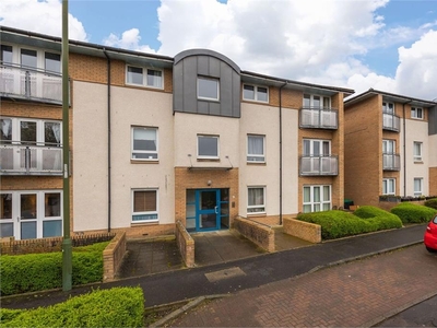 2 bed ground floor flat for sale in Stenhouse