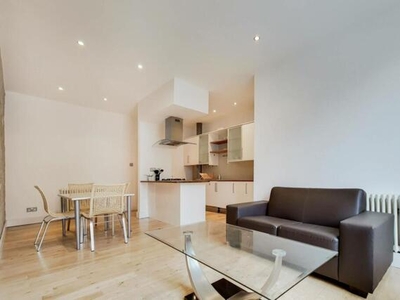 2 Bedroom Flat For Rent In Aldgate, London
