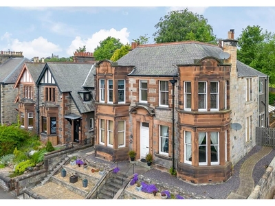 3 bed first floor flat for sale in Dunfermline