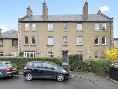 3 bed first floor flat for sale in Portobello