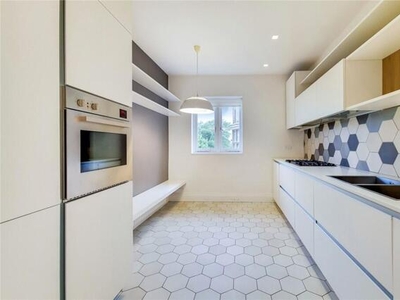 3 Bedroom Flat For Rent In
Hampstead