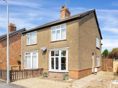 3 Bedroom Semi-detached House For Sale In Bourne