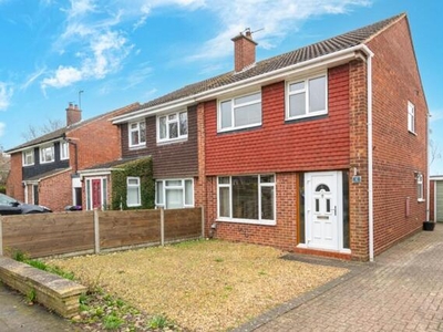 3 Bedroom Semi-detached House For Sale In Grantham, Lincolnshire