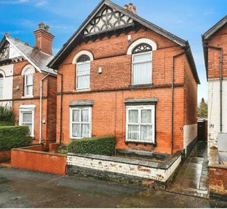 3 Bedroom Semi-detached House For Sale In Smethwick, West Midlands
