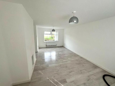 3 Bedroom Terraced House For Rent In Oldham, Greater Manchester