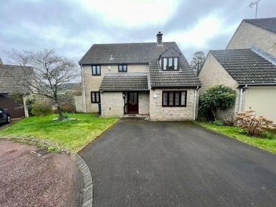 4 Bedroom House North Nibley North Nibley