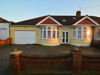 5 Bedroom Bungalow Epping Forest Greater London