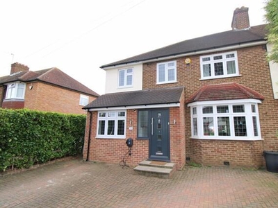5 Bedroom House Hayes Greater London