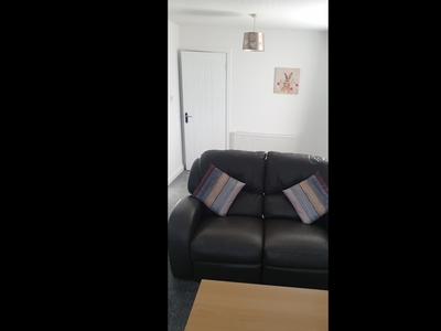1 Bed Flat, Towers Court, FK2