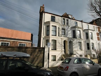 1 Bedroom Ground Floor Flat For Sale In Hove, East Sussex