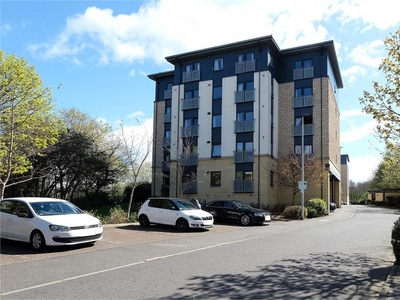2 bed ground floor flat for sale in Easter Road