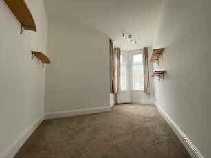 2 Bedroom Apartment For Rent In Folkestone, Kent