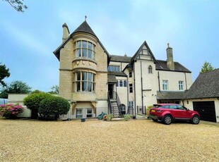 2 Bedroom Apartment For Sale In Wothorpe, Stamford